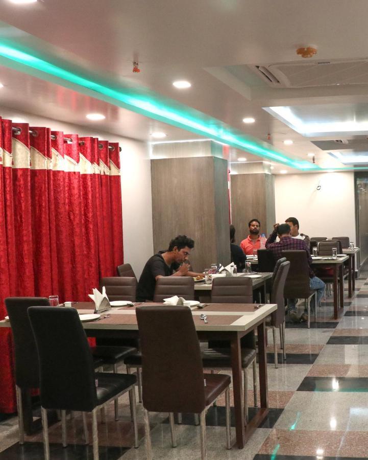 Hotel Nandini Baharampur Exterior photo